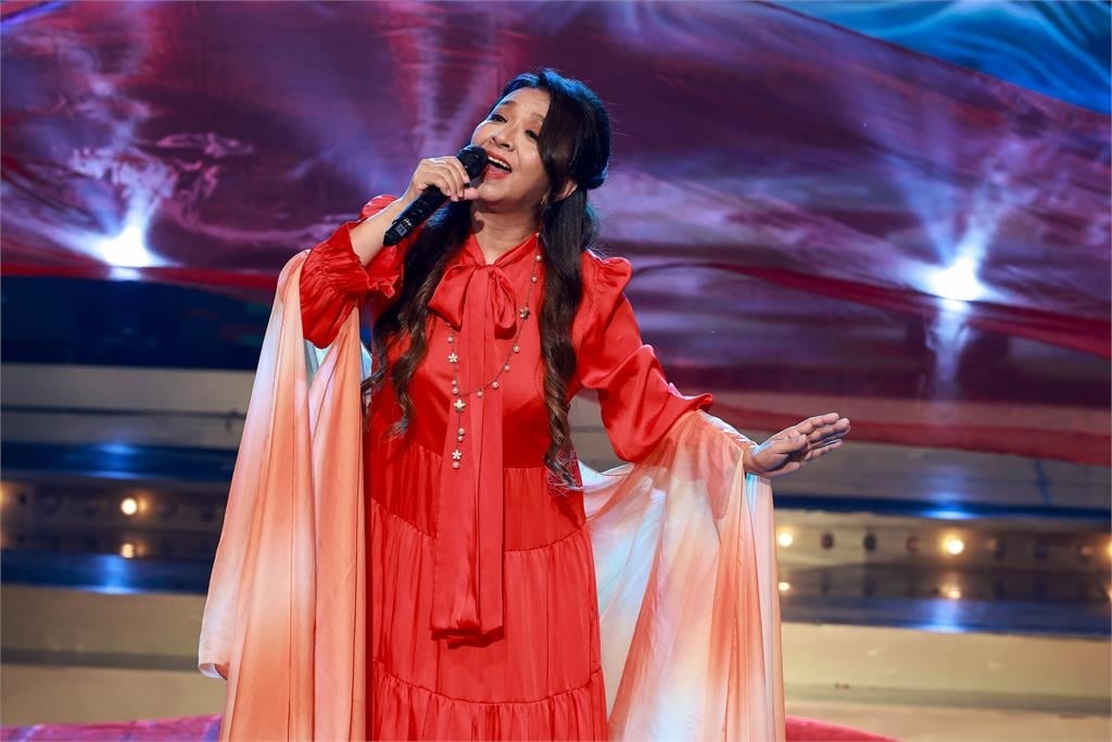 「發瘋」才會唱歌的許常德首度開金口深情演唱!被小歌手們「狠批評缺點淘汰」