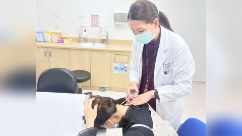 孕期偏頭痛也能安全治療　土城長庚醫師教兼顧媽媽與寶寶