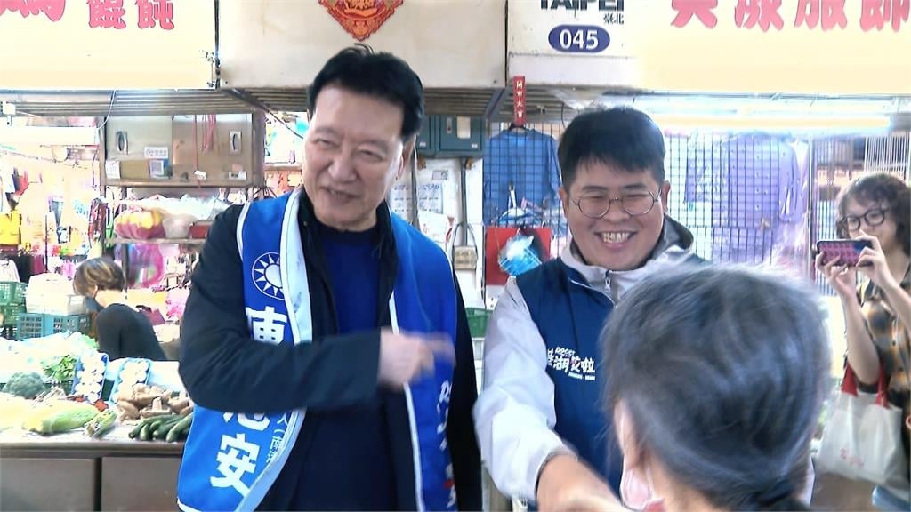 下週一電話民調登場　綠營小雞衝刺找黨內老將站台掃街