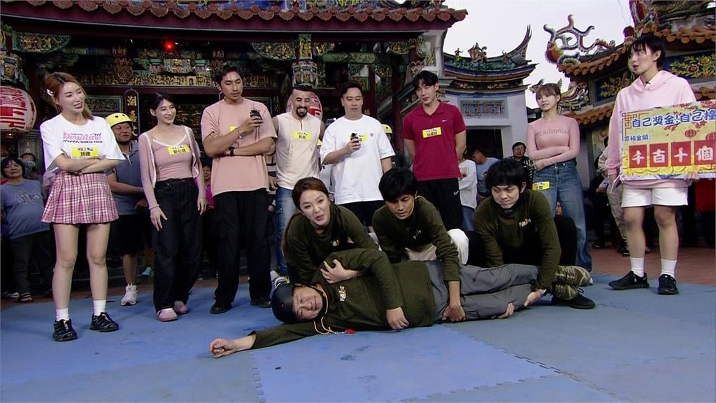 《綜藝大集合》綜藝天王被四位八十歲鄉親阿公下戰帖！離地一公分就落敗