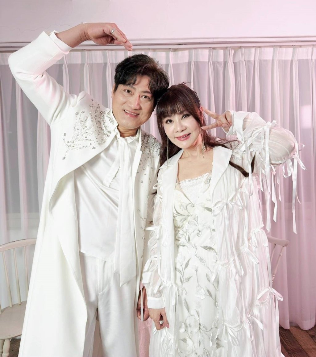 龍千玉深情緊貼人夫！對方老婆「人在現場」發聲喊：忘了我的存在