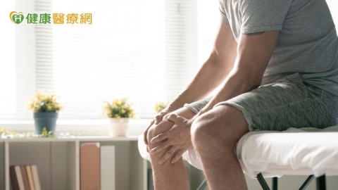 不再只是長輩專利!關節疼痛天冷下雨就作怪?中醫教養生必知這些事