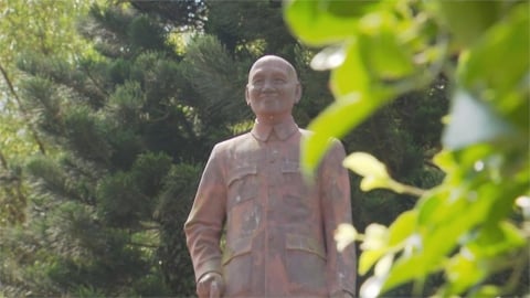 蔣中正到哪都很會殺！她放「50個老蔣」成滅菌神器真相曝光