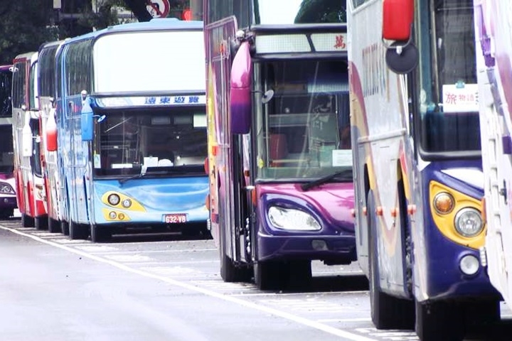 畢旅收費7950元「全班沒人想去」！行程天數曝掀上班族朝聖：可報名嗎