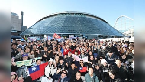 經典賽／出師不利！台灣隊首戰0比3遭澳洲完封　隊長陳傑憲遭觸身球受傷退場