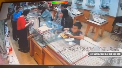 超級小暖男！　9歲男童至銀樓買小金豆送媽媽