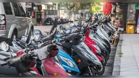 停機車「要不要立中柱？」網吵翻　2情況恐違規！最高罰1200元