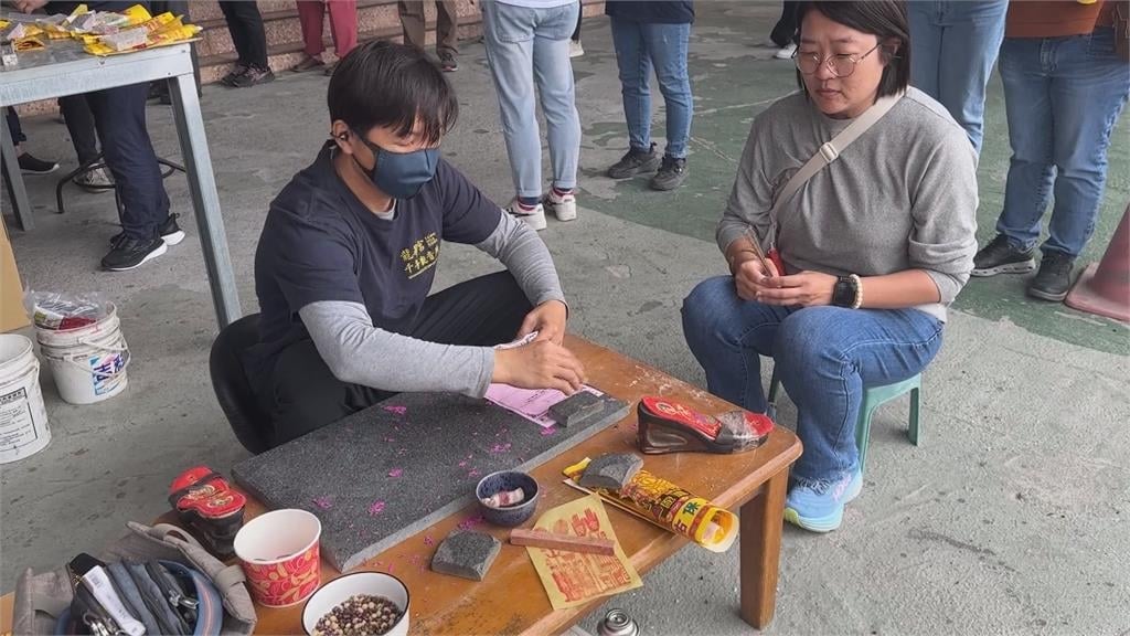 驚蟄遇天赦日80年一遇　球迷「打小人」為台灣隊集氣