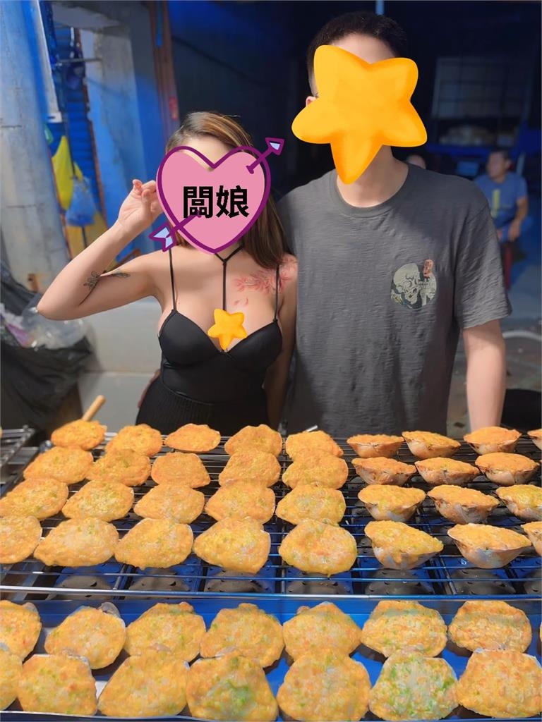 嘉義燈會海鮮堡闆娘「炸出U型芋圓」！火辣身材全被拍…網嗨翻：這才是主燈
