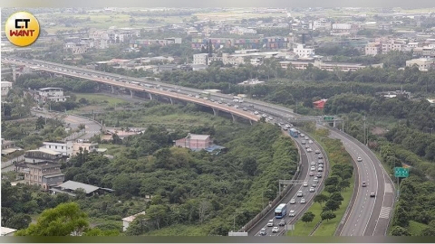 高公局推「國道通行費7折」鼓勵提前掃墓！清明連假疏運措施出爐