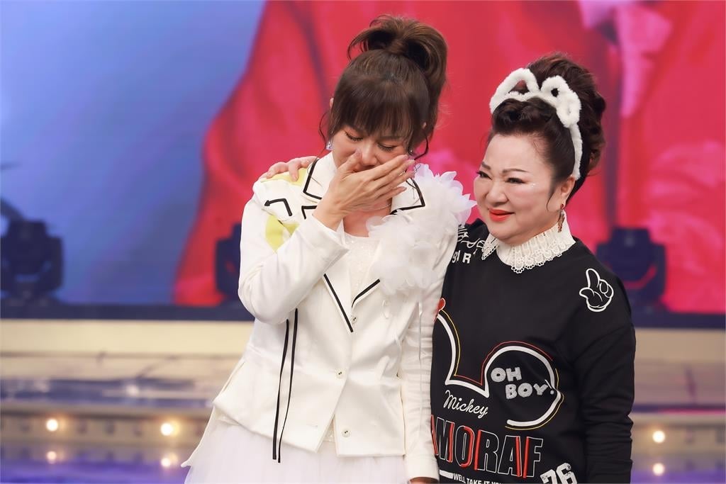 龍千玉媽媽難得上鏡頭！首度提到當年密婚、喪女之痛最感謝媽媽的支持