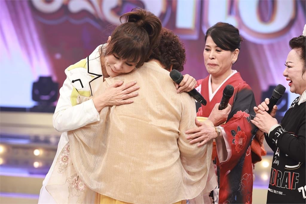 龍千玉媽媽難得上鏡頭！首度提到當年密婚、喪女之痛最感謝媽媽的支持