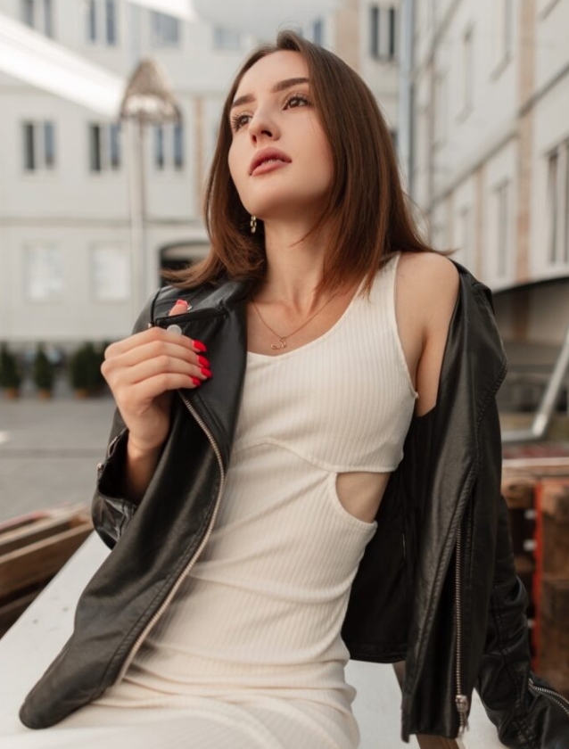 皮衣也是不容易沾染寵物毛髮的衣料類型。圖/123RF圖庫