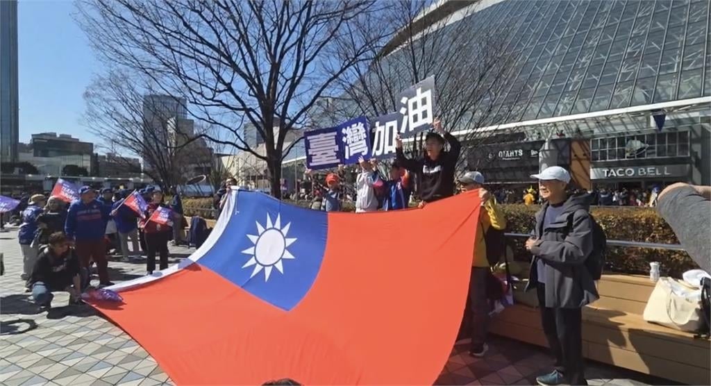 台捷大戰登場！　球迷請到「白沙屯媽祖」赴東京巨蛋保佑