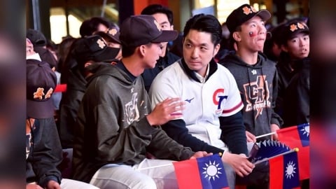 經典賽／KMT有點糗！林昱珉變右投、「費仔」疑被換臉　蔣萬安回應了