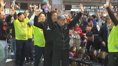 經典賽／台灣隊贏了！延長賽5：4贏韓國隊　卓榮泰超開心激動揮手