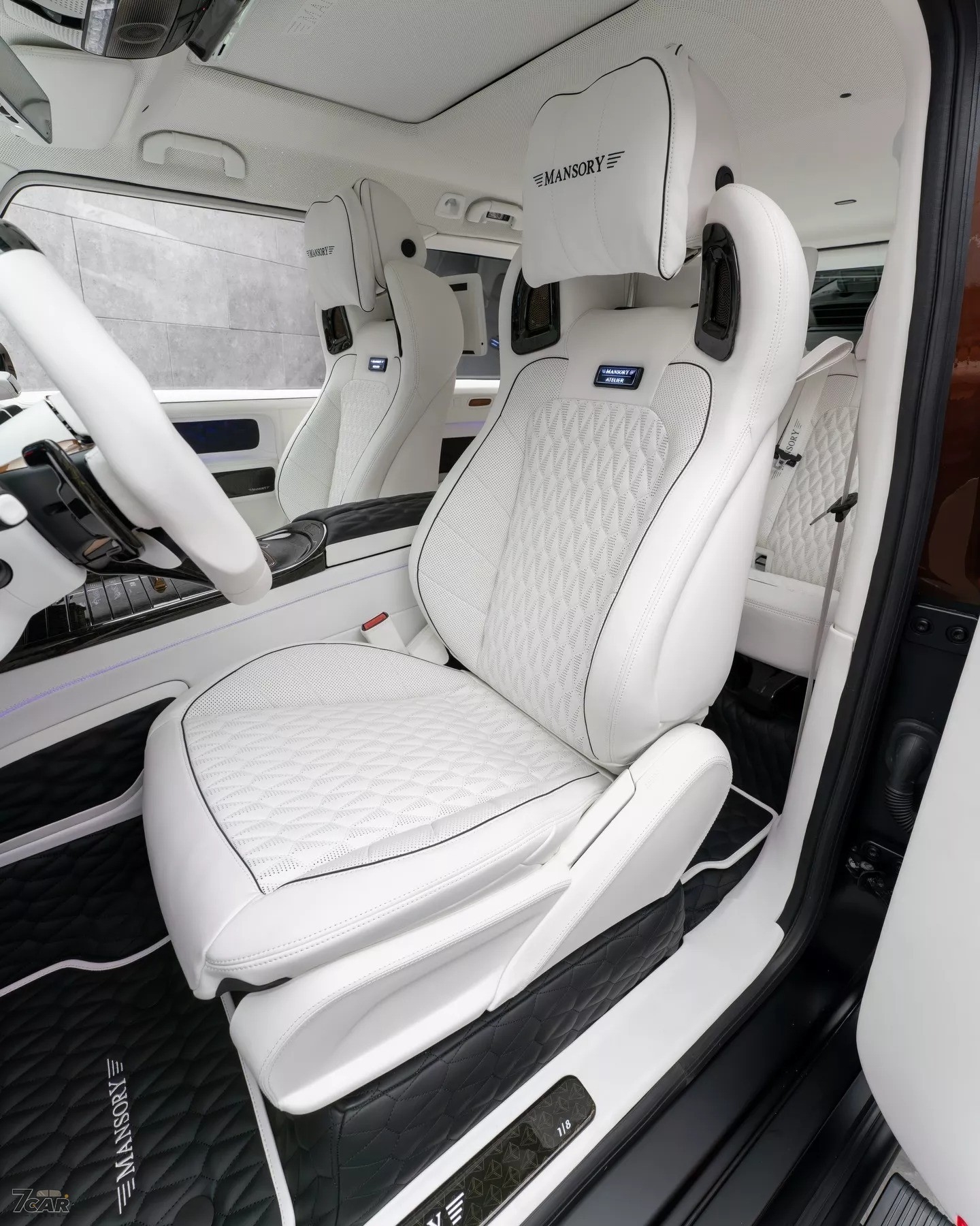 全球僅 8 輛，Mansory Gronos Coupe EVO C 狂暴登場