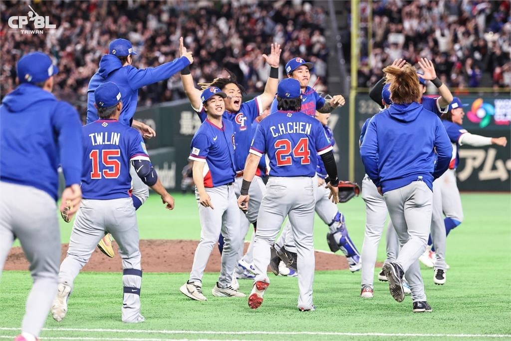 經典賽／台韓決勝一球「敵方終局視角」曝光！網見「臥底滿滿」笑瘋：自己人