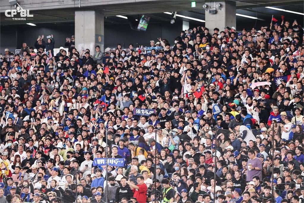 經典賽／台韓決勝一球「敵方終局視角」曝光！網見「臥底滿滿」笑瘋：自己人