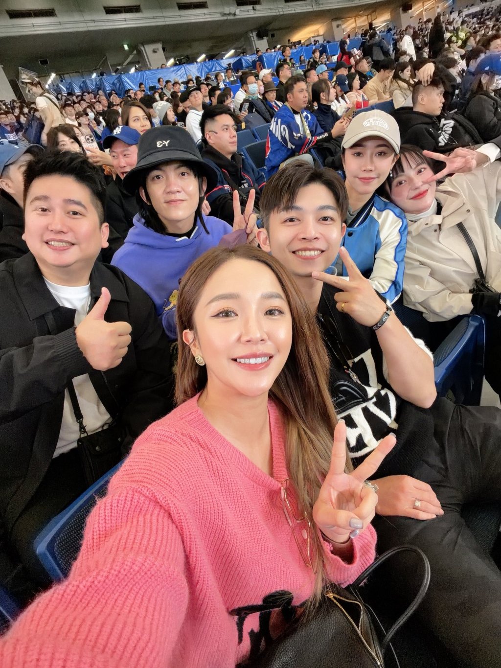 《綜藝大集合》東京巨蛋大合體！胡瓜領軍熱血應援  賴慧如與老公驚喜登電視牆