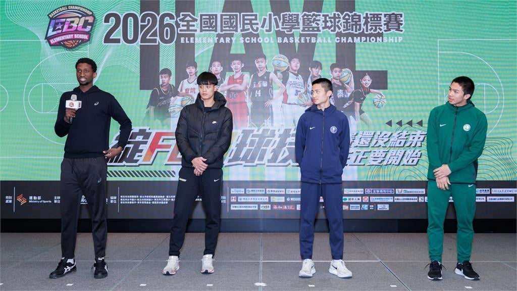 HBL(影)／拚衛冕前先鼓勵幼苗！松山隊長劉廷寬替小學聯賽站台、大方送簽名球