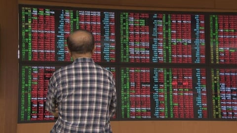 台股重挫1489點！專家曝國安基金恐在「這進場時機」籲投資人做1事就能賺錢