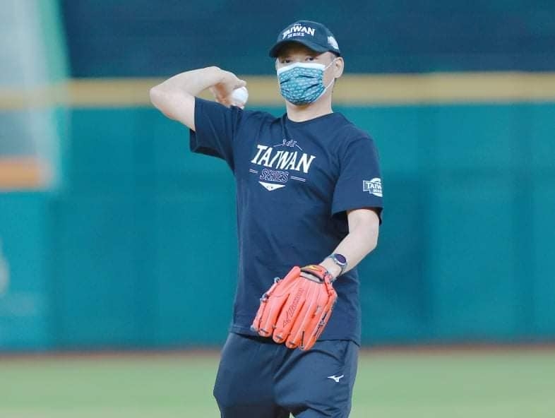  經典賽／文保景站著被三振遭轟控分「針對台灣」！球評逆風全說了：很合理