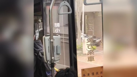 桃竹公車亂象頻傳! 車門沒關+環境髒亂座椅還發霉