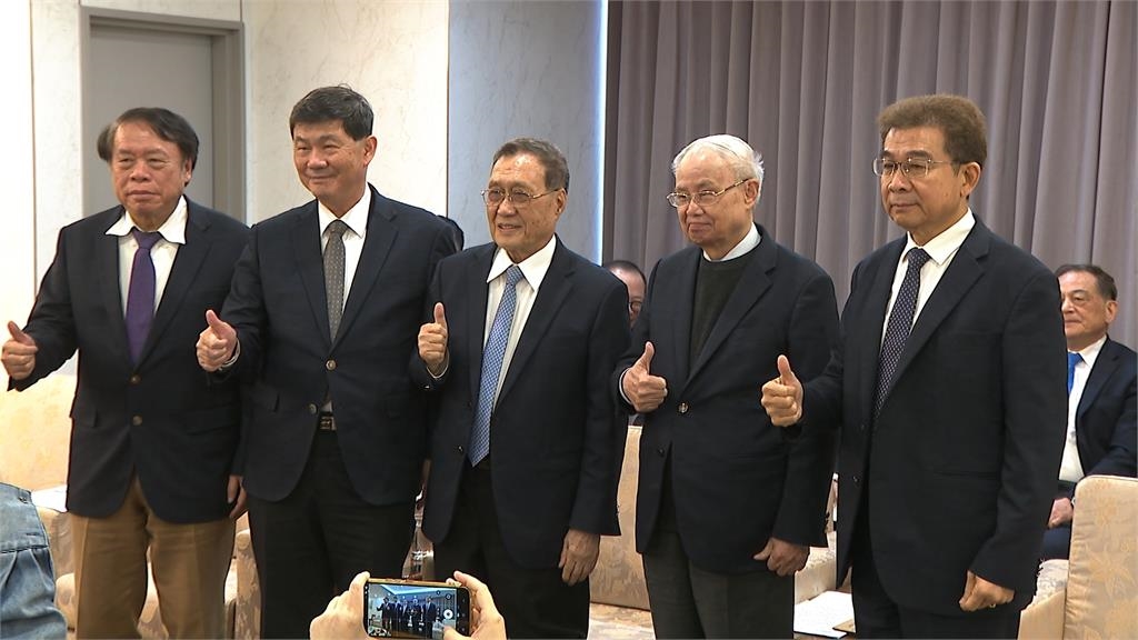 台塑吳嘉昭掌舵拚轉型　迎戰中東斷油、啟動全球搶油大調度