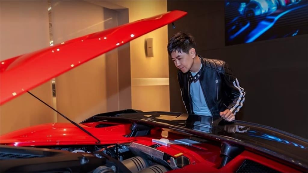 林志穎豪砸2億購入「新世代馬王」！衝法拉利總部「交車F80」全台第1人