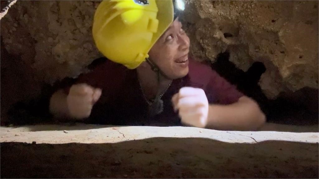 無尊爬鐘乳石洞突發病！臉色慘白卡在洞裡