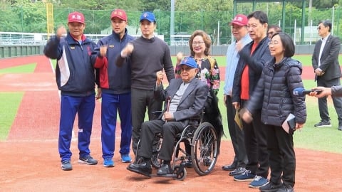 青年公園棒球場再升級！　謝國城基金會斥資1500萬改造