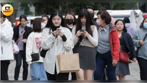 乾冷冷氣團發威!全台降雨0% 網友:靜電多到像在日本