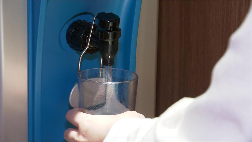 早起空腹喝水真的有用?美營養師揭「1重點」恐影響白天注意力!