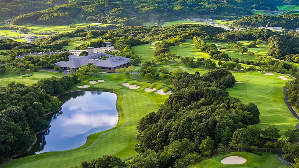 揮桿神戶名門球場　星宇航空高爾夫巡迴賽登場