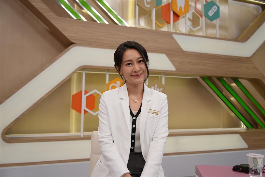 撒基努愛犬突然不吃不喝！罪魁禍首竟然是「啃毛毯」