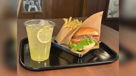 長崎美食夯！　佐世保漢堡超大尺寸又多汁　「專屬認證制度」當地才吃得到