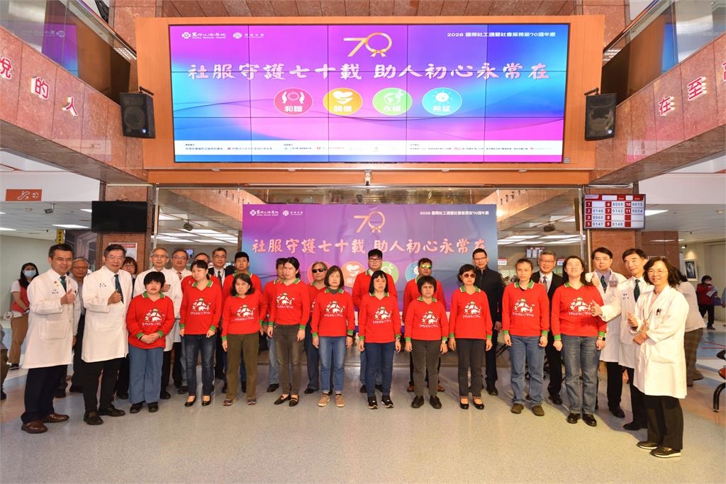 馬偕社工70年全說了！ 「捐書換咖啡」傳愛力挺身障平權