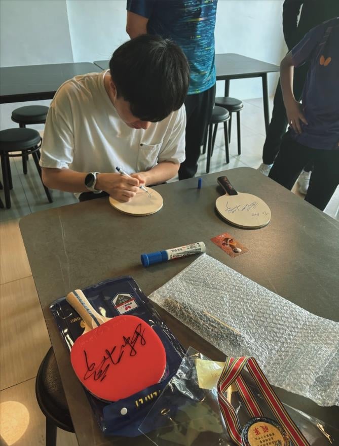 癌末粉絲「吐4字」惹老闆鼻酸！林昀儒忙碌「仍幫圓夢」暖舉網友全看哭