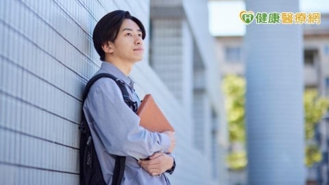 父母太保護反而害孩子！專家揭「過度教養」風險