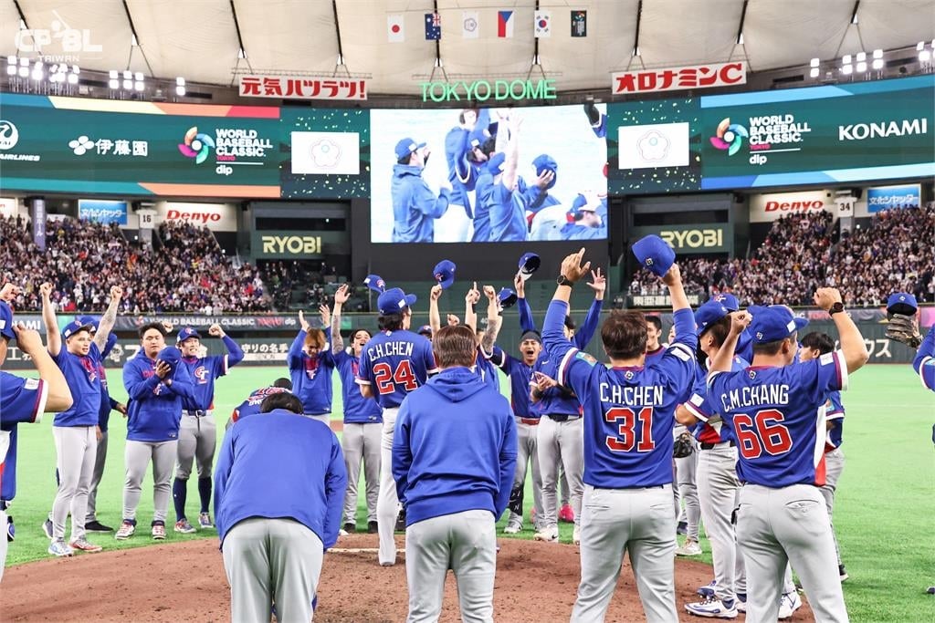 經典賽(影)/台灣隊不用哭了!棒協理事長辜仲諒肯定球員表現「加發獎金一千萬」