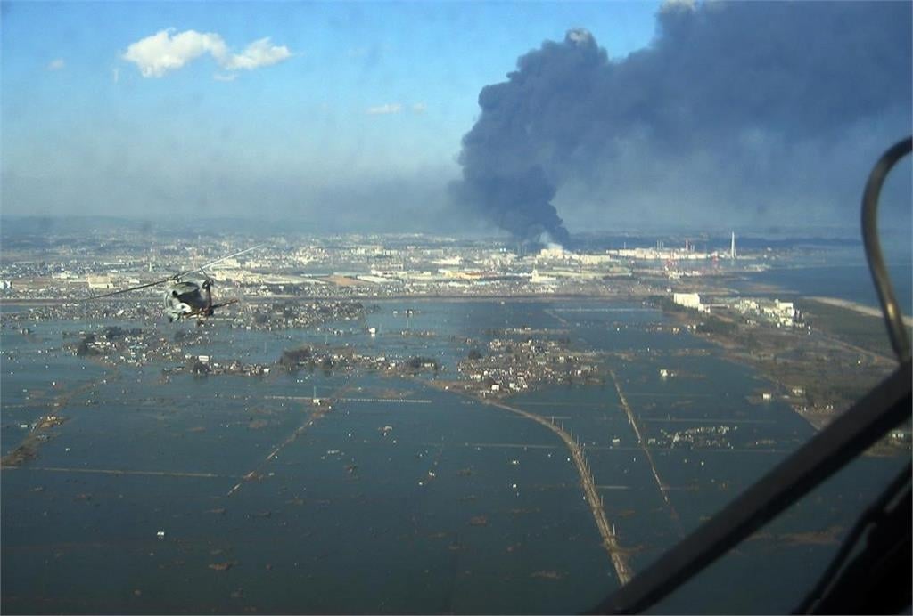 311地震15週年…日成人片竟拍「震災避難所」題材！網怒轟：不尊重災民