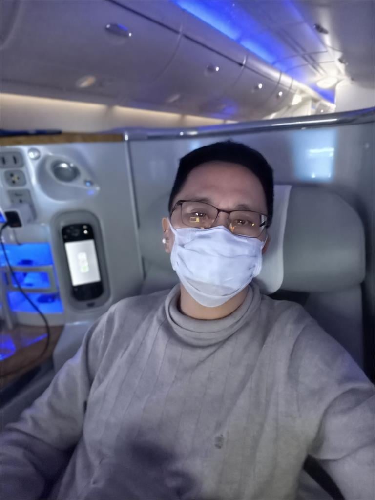 杜拜機場遭無人機轟炸！486先生「立刻訂30萬商務艙」原因全說了