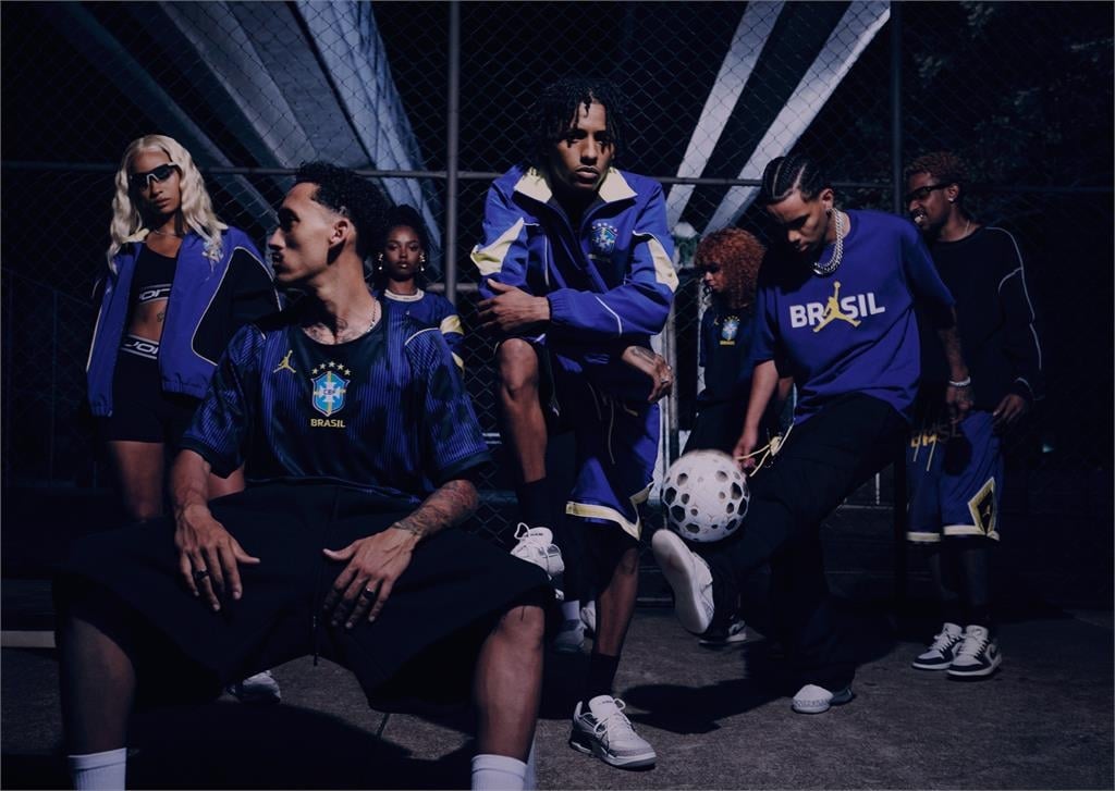 足球(影)／沒了經典賽還有世足！巴西隊攜手「籃球之神」發表全新戰袍預熱世界盃