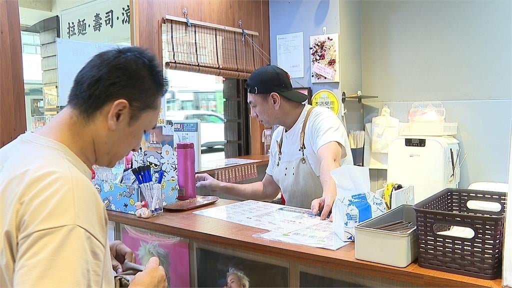 免發票時代2029終結！　小吃攤稅金恐飆5倍　店家：不得不漲
