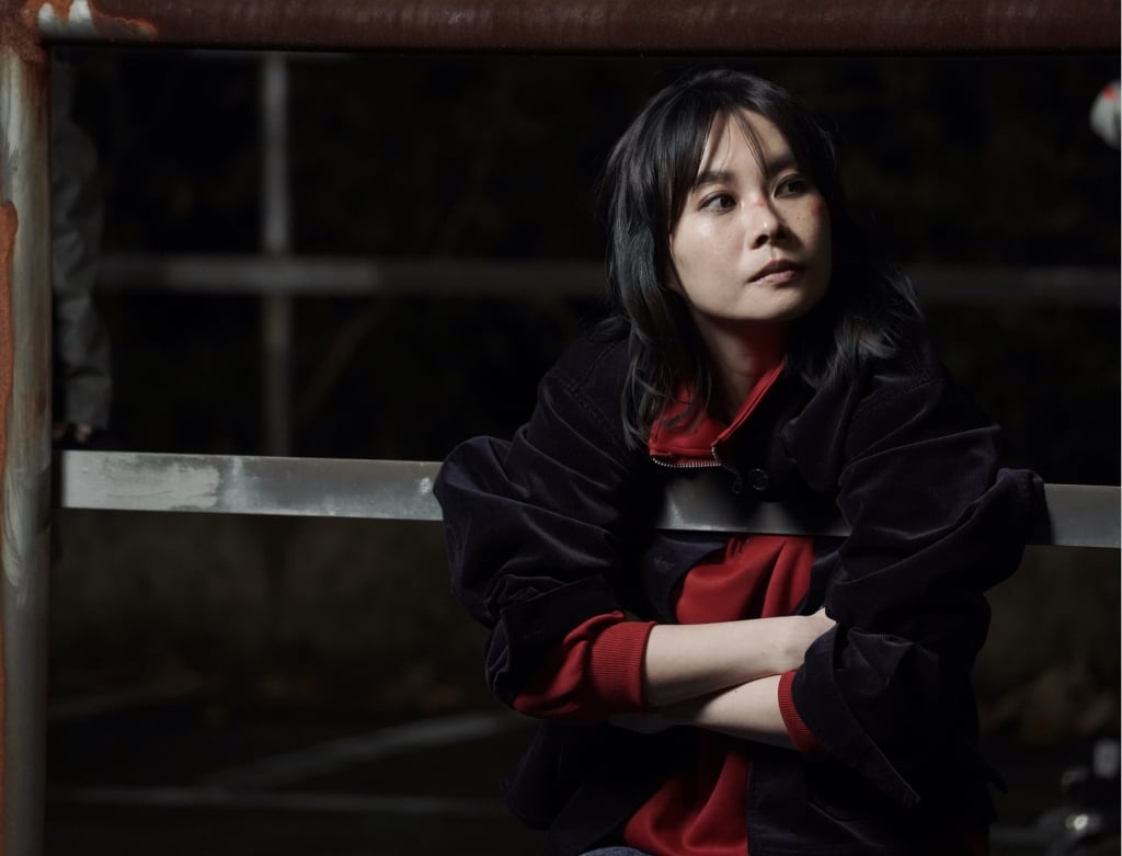 金曲歌后變動作片演員！鄭宜農挑戰打戲爆「流血意外」 強忍一小時完成演出