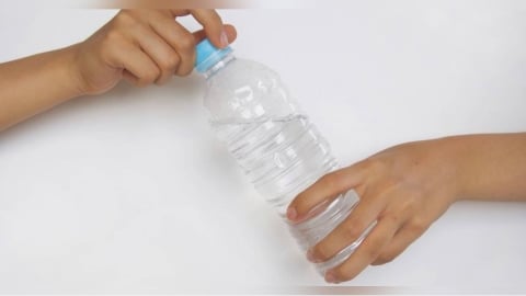 瓶裝水、茶包都上榜！　營養師曝3隱藏塑膠地雷：肝腎無法排出