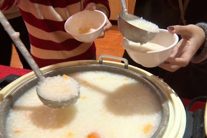 生病不能配稀飯？醫曝「3陷阱食物」恐致血糖飆升、越吃越虛弱！