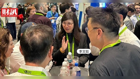 黃仁勳沒到她先到！「V姊」李文如現身輝達GTC  鴻海4巨頭圍小圓桌交流