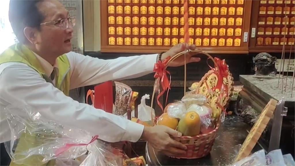 土地公愛這味！　頭牙拜麻糬「黏財」　彰化名店人潮綿延２００公尺